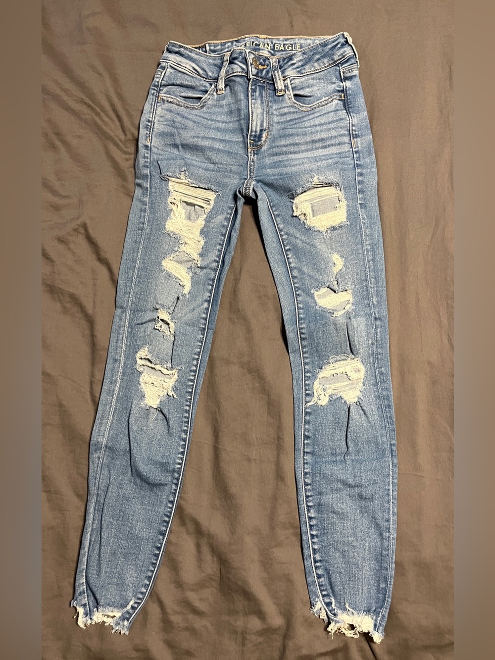 American Eagle Outfitters Light Blue Ripped Jeggings, size 00 short